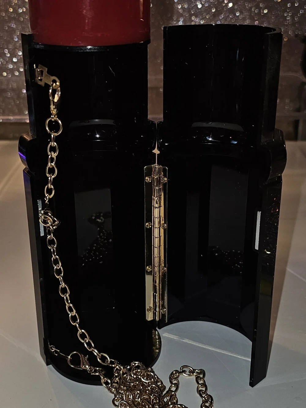 Luxury Women’s Lipstick Crossbody With Gold Chain